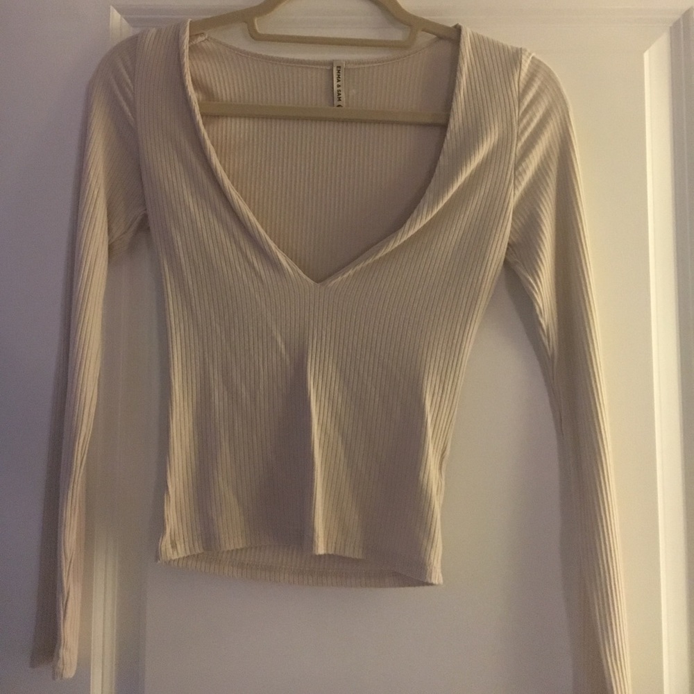 Emma and Sam ribbed long sleeve v neck